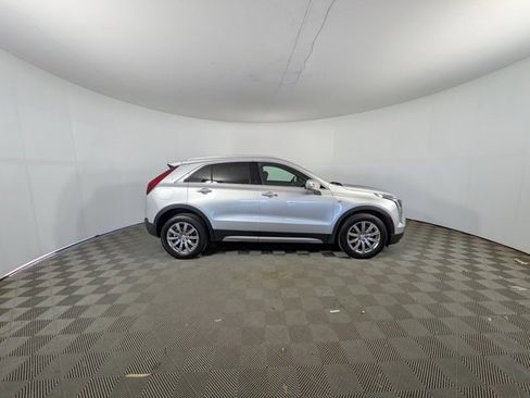 Certified 2022 Cadillac XT4 Premium Luxury w/ Enhanced Visibility Package image 2