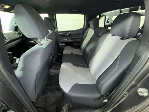 Used 2020 Toyota Tacoma TRD Off-Road image 24