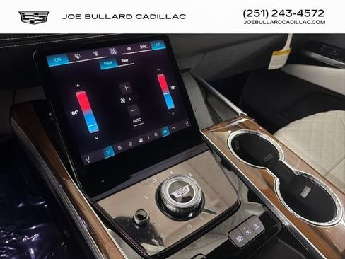 New 2026 Cadillac Escalade Platinum Sport AWD/4WD image 34