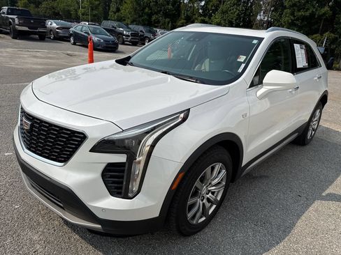 Used 2020 Cadillac XT4 Premium Luxury w/ Driver Awareness Package FWD image 4