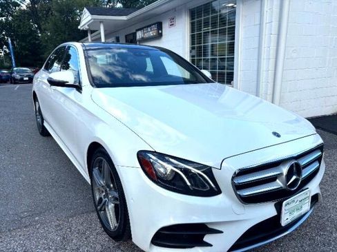 Used 2018 Mercedes-Benz E 300 E300 Luxury 4MATIC Sedan image 7