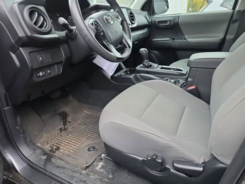 Used 2023 Toyota Tacoma SR AWD/4WD image 12