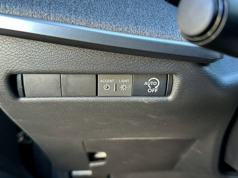 New 2026 Nissan Kicks SV image 24