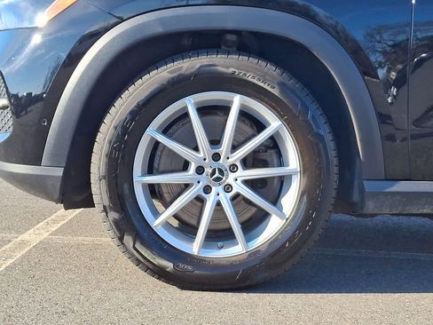 Used 2024 Mercedes-Benz GLE 450e 4MATIC image 29