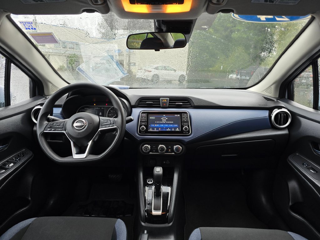 Used 2024 Nissan Versa SV FWD image 6