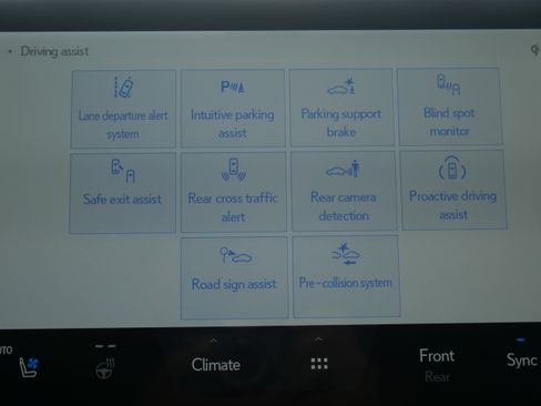 Used 2023 Lexus RX 350 w/ Luxury Package image 17