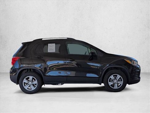 Used 2021 Chevrolet Trax LT AWD/4WD image 4