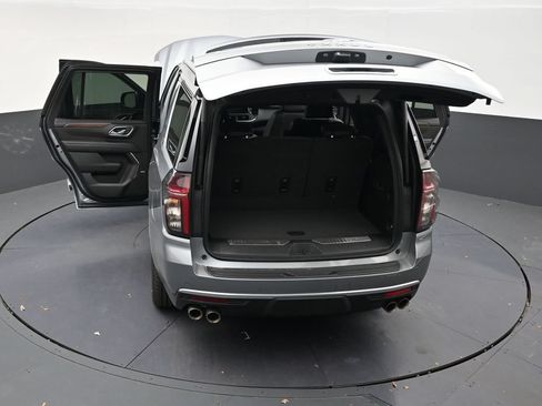 Used 2024 Chevrolet Tahoe High Country RWD image 32