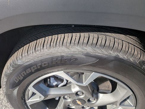 Certified 2025 Chevrolet Trax LT w/ LT Convenience Package image 13