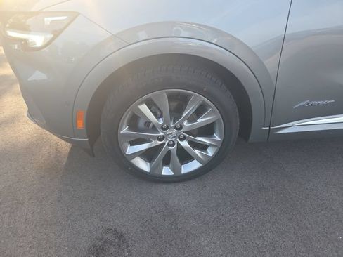 Used 2023 Buick Envision Avenir AWD/4WD image 12