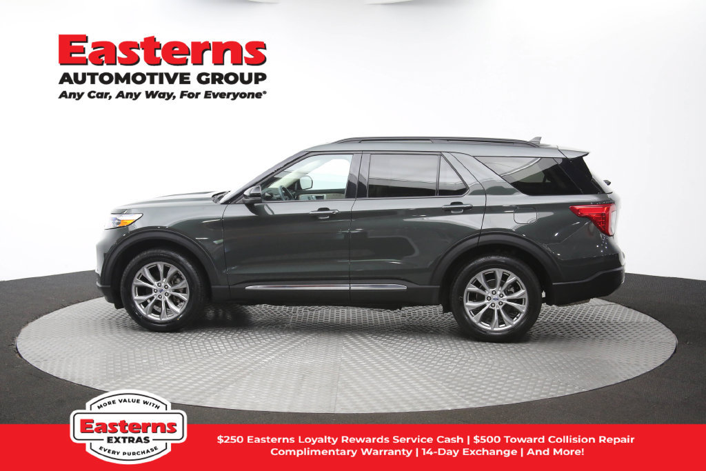 Used 2023 Ford Explorer XLT w/ Equipment Group 202A AWD/4WD image 67