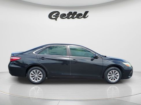 Used 2015 Toyota Camry LE image 15