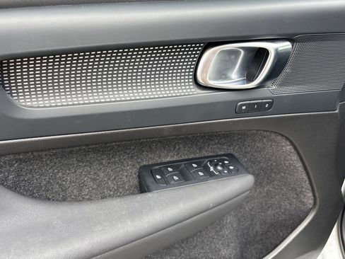 Certified 2023 Volvo XC40 B5 Plus w/ Climate Package image 12