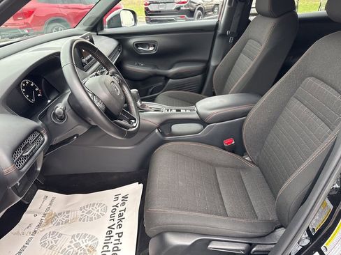 Used 2025 Honda HR-V Sport image 26