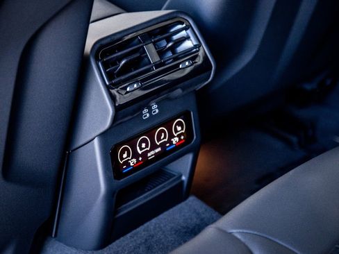 New 2026 BMW M5 w/ Carbon Package AWD/4WD image 27