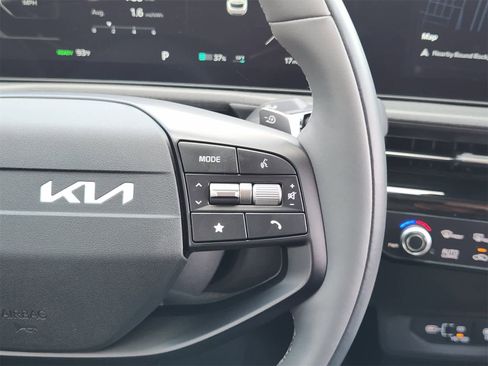 New 2025 Kia EV6 Light image 25