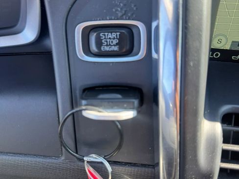 Used 2017 Volvo XC60 T5 Inscription AWD/4WD image 16