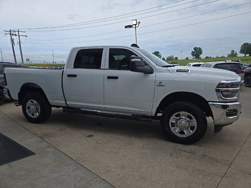 Used 2025 RAM 2500 Tradesman image 13