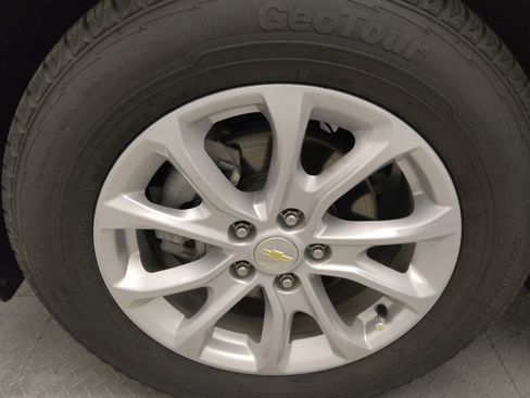 Used 2021 Chevrolet Equinox LS w/ LS Convenience Package FWD image 31