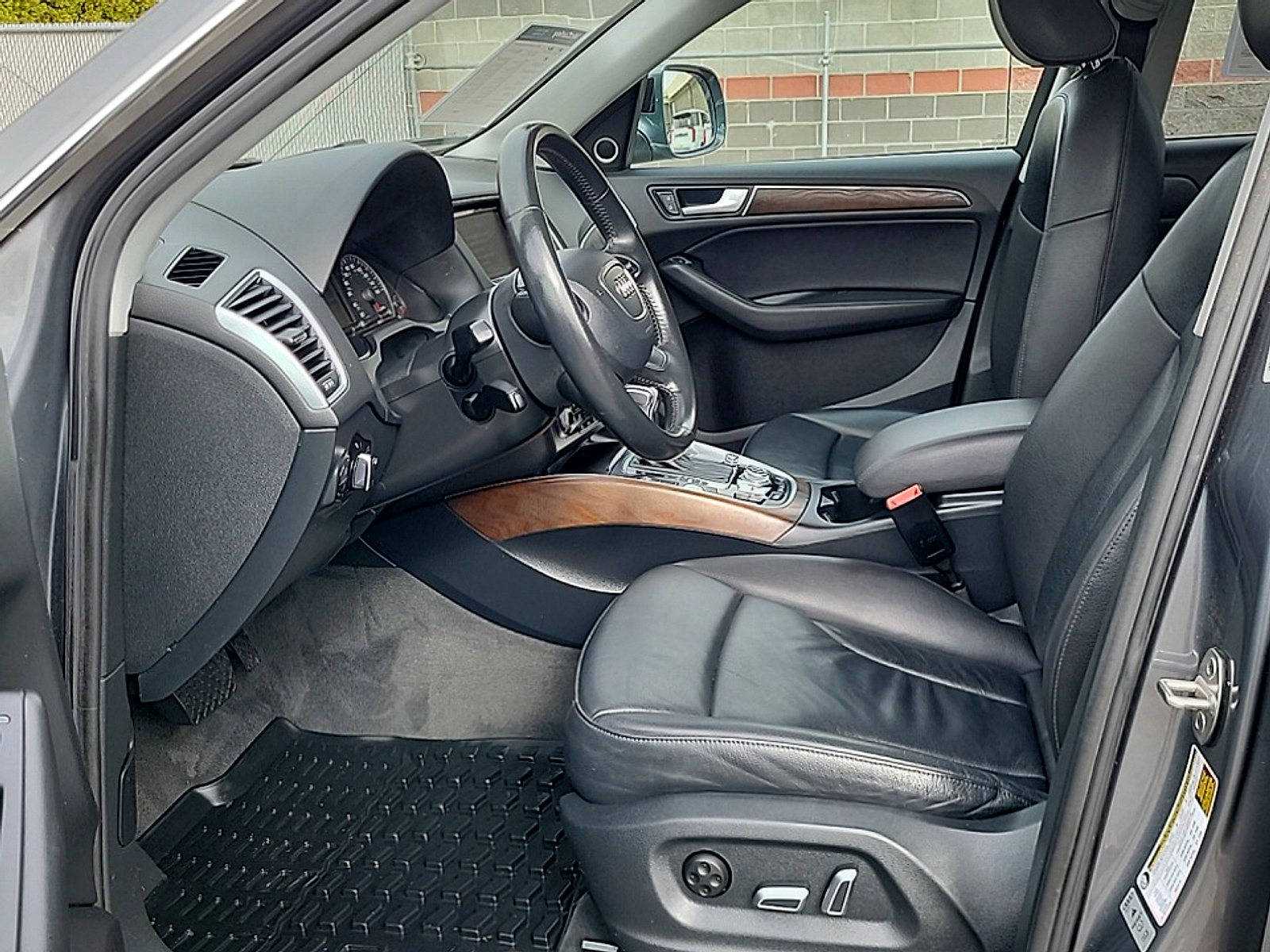 Used 2015 Audi Q5 2.0T Premium Plus w/ Technology Package AWD/4WD image 13