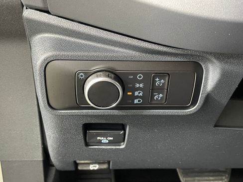 New 2025 Ford Bronco Badlands image 9