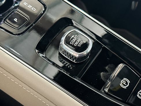 New 2026 Volvo XC90 B6 Plus image 21