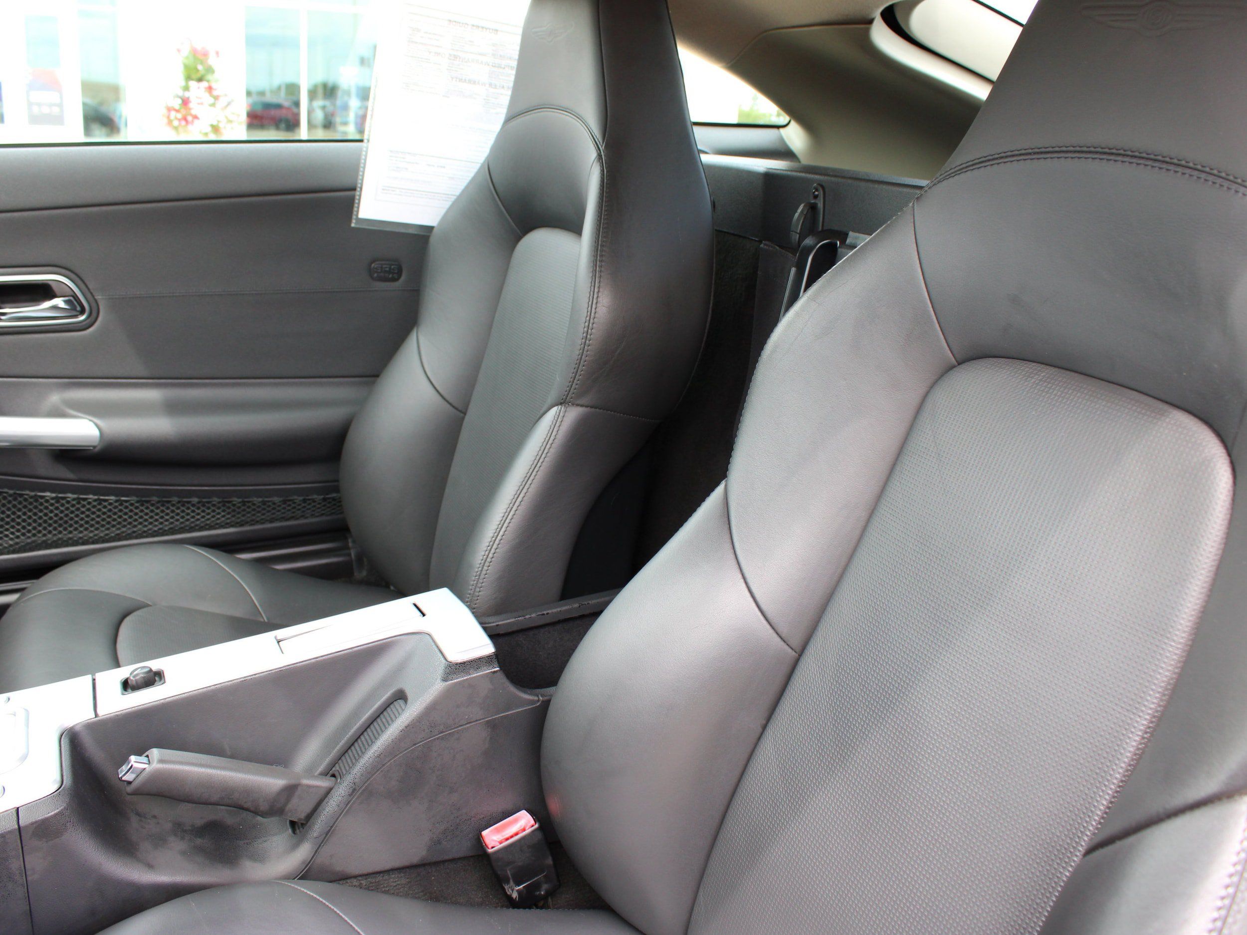 Used 2005 Chrysler Crossfire Limited RWD image 21