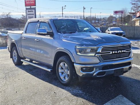 Used 2019 RAM 1500 Laramie image 6
