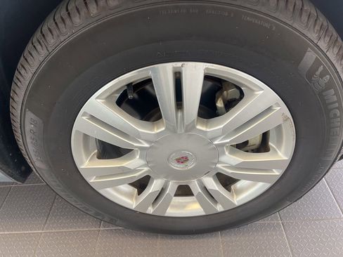 Used 2012 Cadillac SRX Luxury FWD image 28