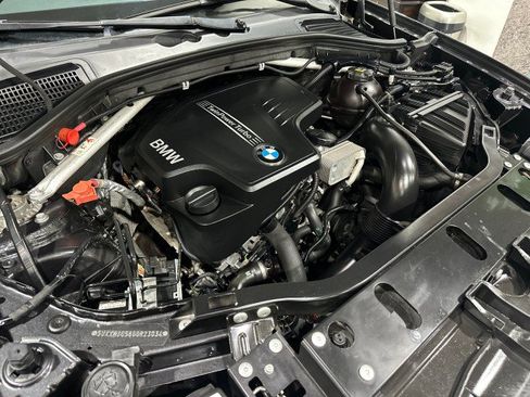 Used 2016 BMW X4 xDrive28i AWD/4WD image 9