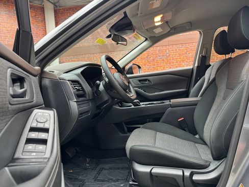 Used 2021 Nissan Rogue S AWD/4WD image 22