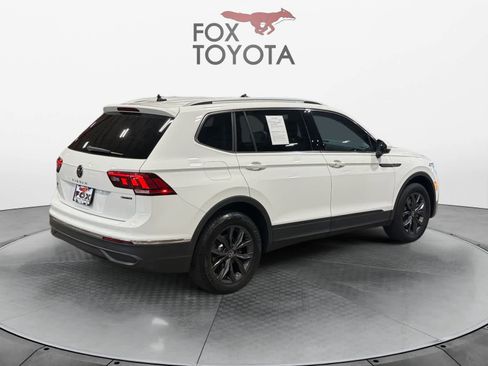 Used 2022 Volkswagen Tiguan SE image 6