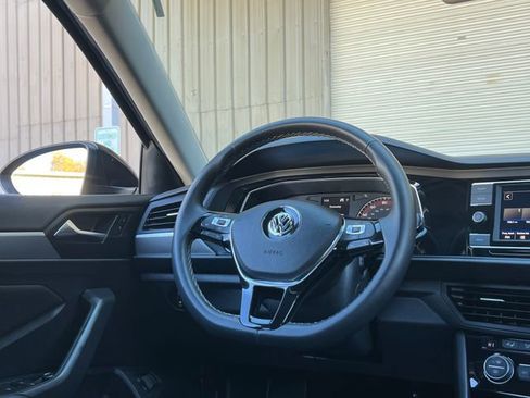 Used 2021 Volkswagen Jetta S image 17