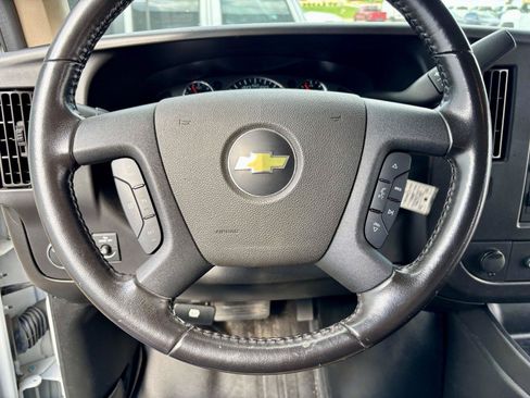 Used 2021 Chevrolet Express 3500 w/ Driver Convenience Package RWD image 28