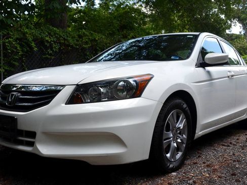 Used 2012 Honda Accord SE image 2