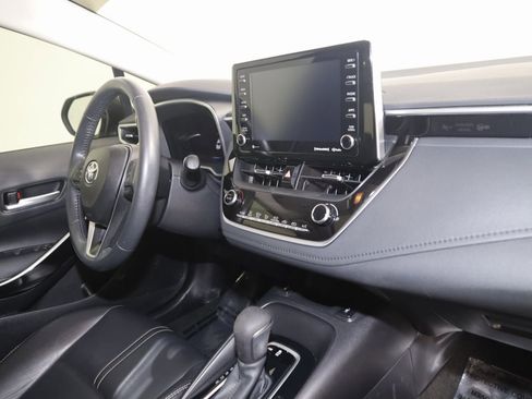 Used 2022 Toyota Corolla XLE image 33