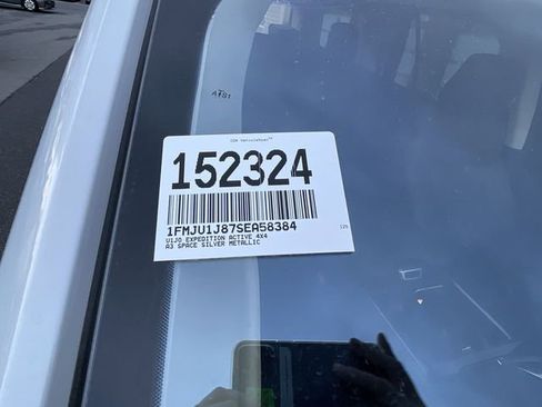 New 2025 Ford Expedition Active image 26