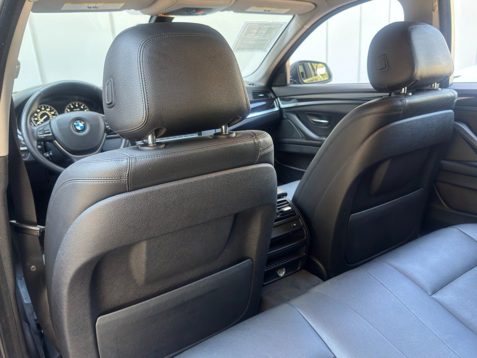 Used 2015 BMW 528i xDrive Sedan AWD/4WD image 34