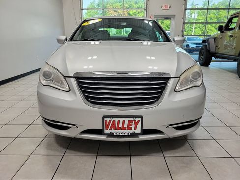 Used 2012 Chrysler 200 Touring w/ Cold Weather Group FWD image 6