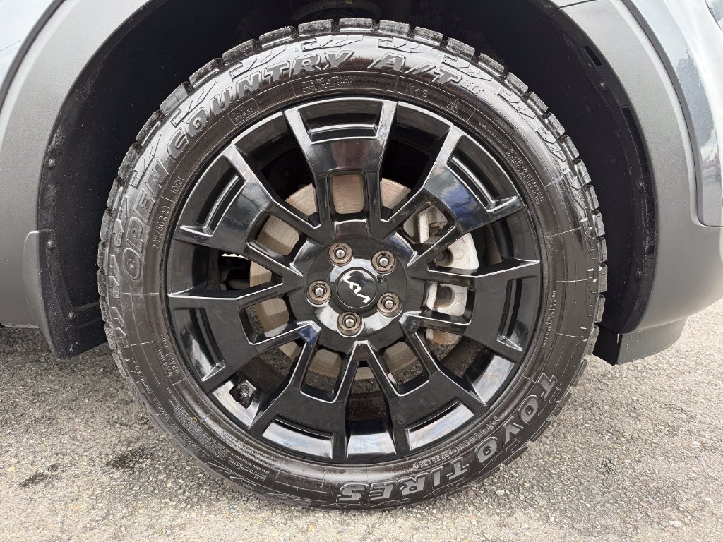 Certified 2022 Kia Telluride EX w/ EX Premium Package AWD/4WD image 9