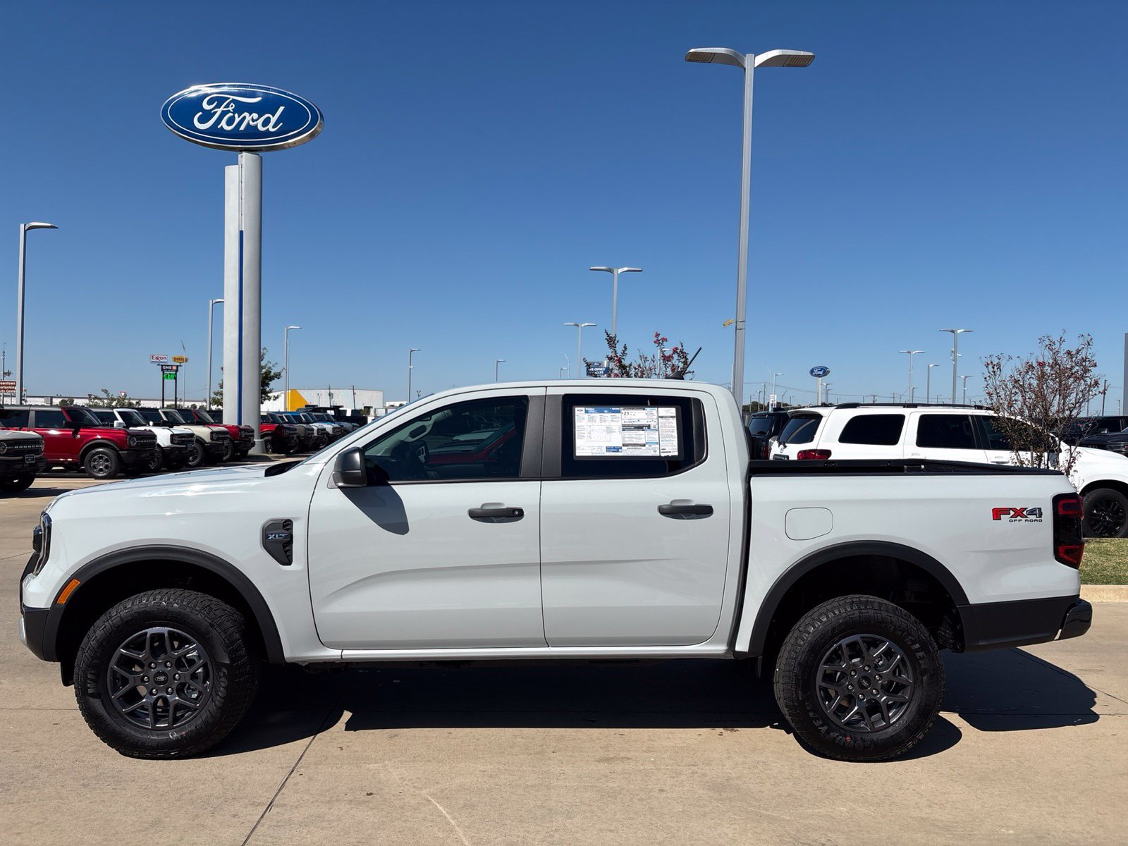 New 2026 Ford Ranger XLT w/ Equipment Group 301A High AWD/4WD image 2