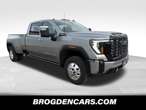 New 2026 GMC Sierra 3500 Denali Ultimate image 1