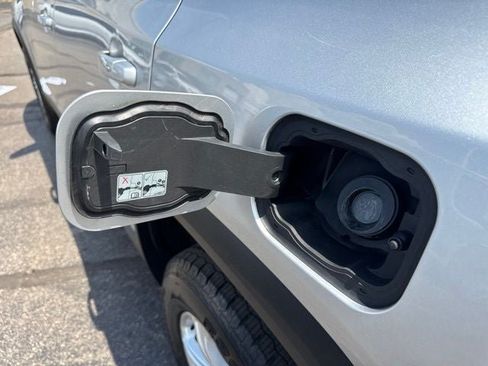 Used 2019 GMC Acadia SLE FWD image 20