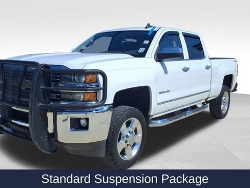 Used 2016 Chevrolet Silverado 2500 LTZ image 3