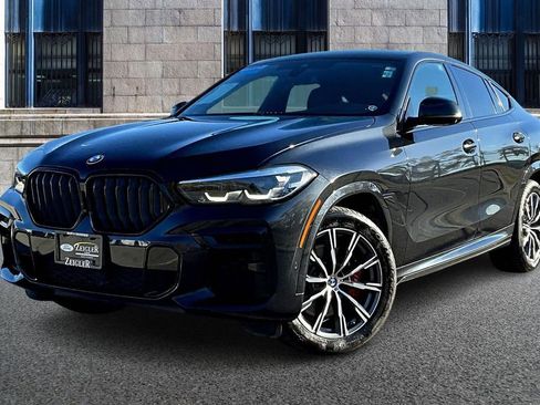 Used 2022 BMW X6 xDrive40i w/ M Sport Package AWD/4WD image 2