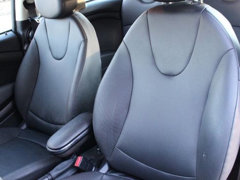 Used 2012 MINI Cooper Clubman image 2