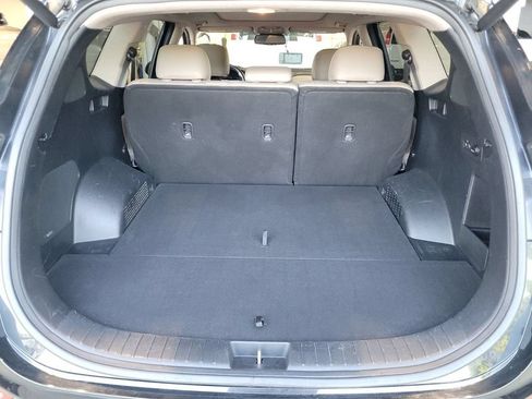 Used 2019 Hyundai Santa Fe Limited AWD/4WD image 9