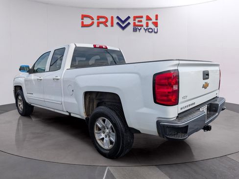 Used 2018 Chevrolet Silverado 1500 LT image 3