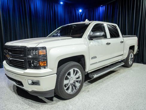 Used 2015 Chevrolet Silverado 1500 High Country w/ High Country Premium Package RWD image 1