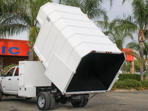 Used 2022 RAM 5500 Tradesman w/ Chrome Appearance Group image 8